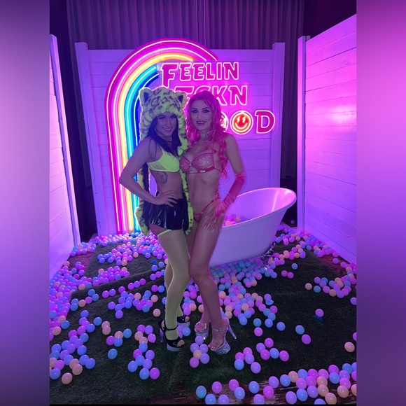 Barbie Rhinestone Pink Bow Bra 🎀 thong set Custom, Handmade, XS - Picture 3 of 10